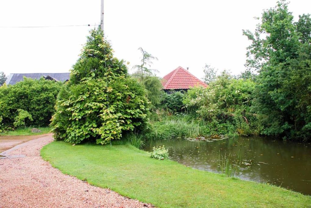 Bromans Barn A Beautiful Cottage By The Sea And Cudmore Nature Reserve 西默西 外观 照片