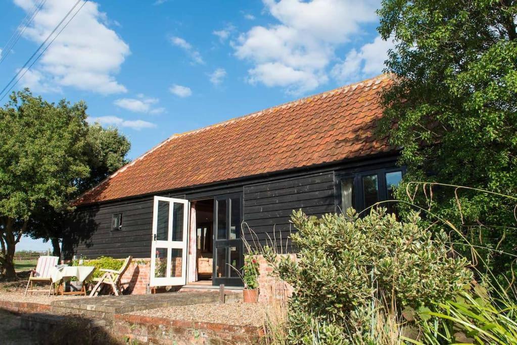 Bromans Barn A Beautiful Cottage By The Sea And Cudmore Nature Reserve 西默西 外观 照片